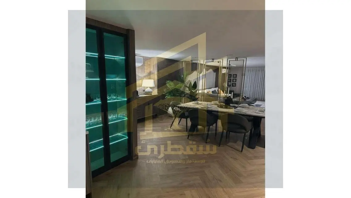 شقة 250 متر بحديقة مشتركة بموقع متميز