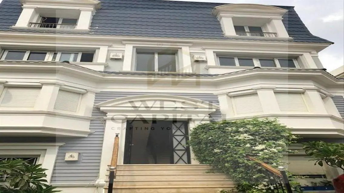 i villa for sale at Mountain view Giza plateau