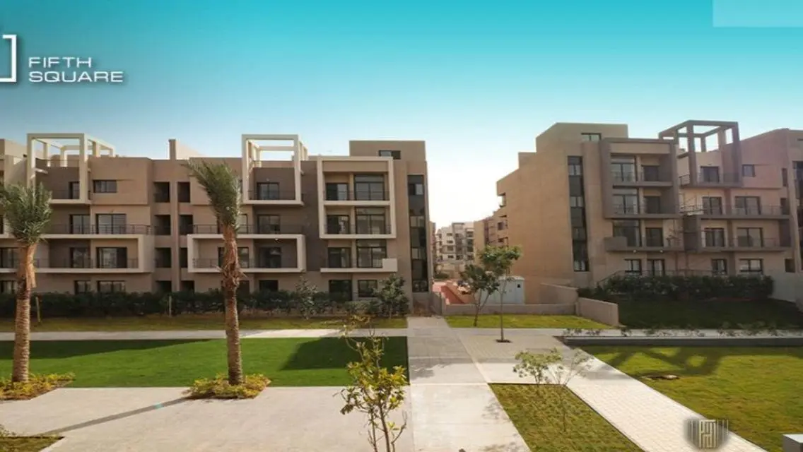 Luxury Apartment in Fifth Square with Lake View