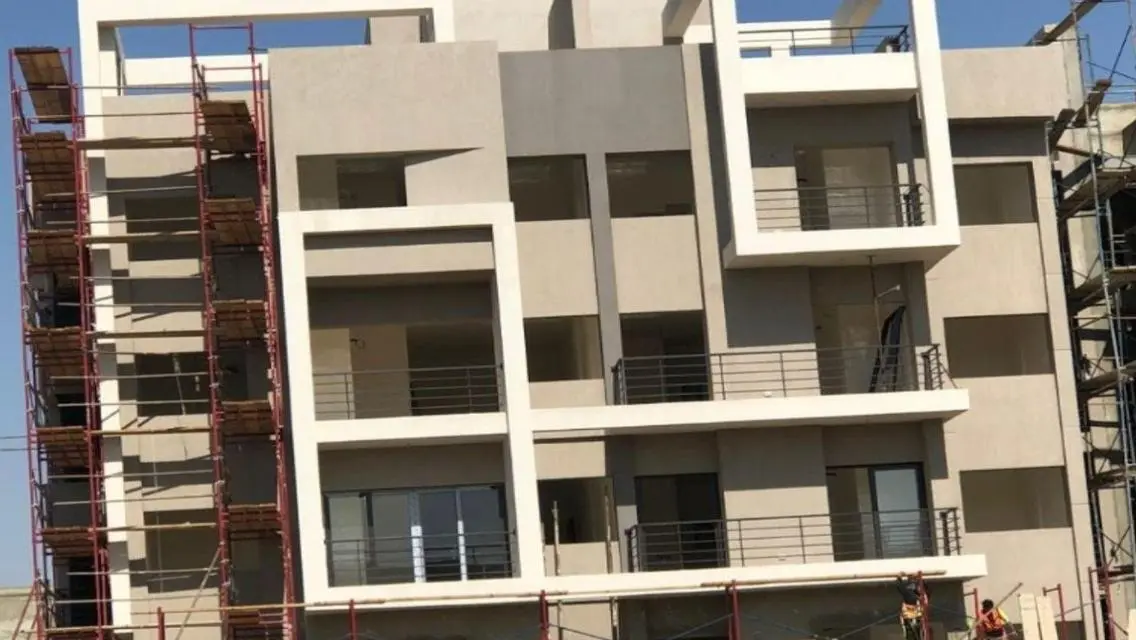 Luxury Apartment in Fifth Square with Lake View