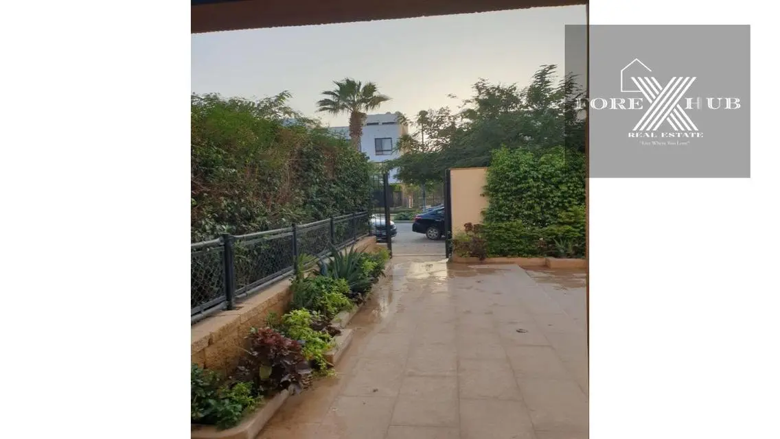 سيتي فيلا بأفضل سعر و تشطيب راقي في WEST TOWN    .