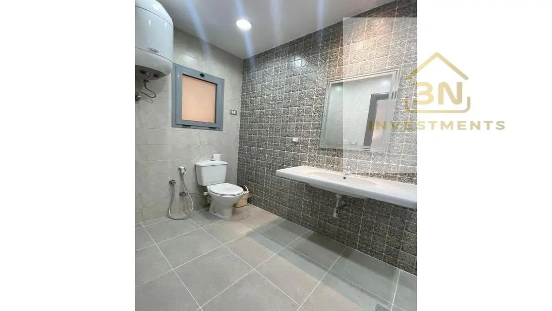 Unique Investment: Three-Room Apartment with Luxurious Features