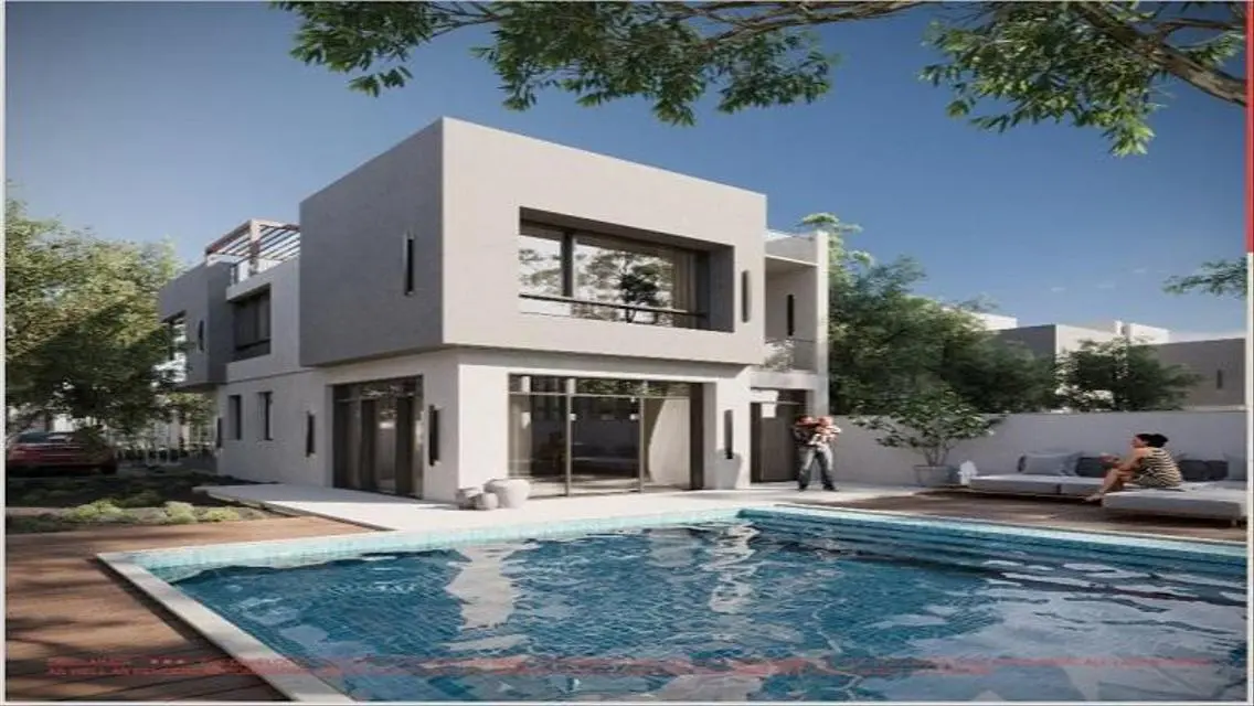 Luxury Villa in TOWN WRITERS - Best Price