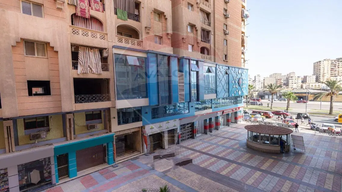 شقة فاخرة بمساحة 100 متر للبيع