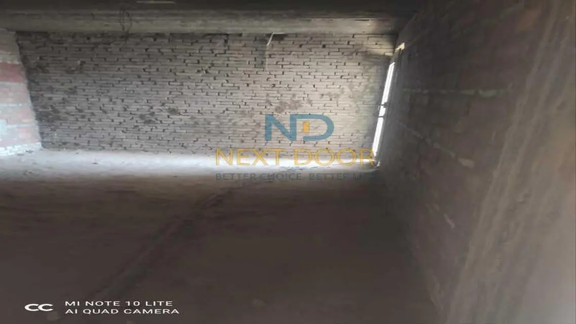 Apartment for sale at Sarai Compound under market