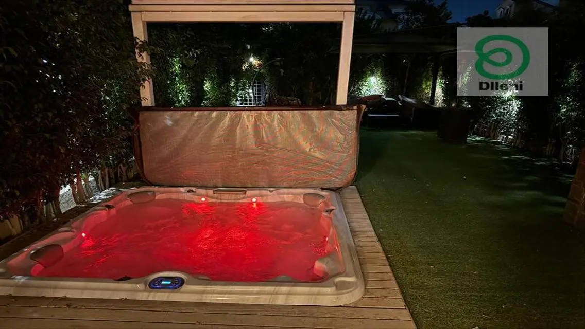 Luxury Villa for Rent with Lake View