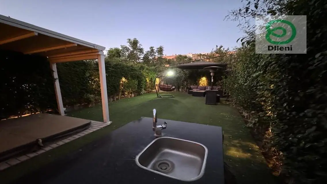 Luxury Villa for Rent with Lake View
