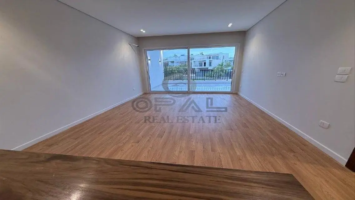 Townhouse (first residence) 4 rooms + nanny (kitch