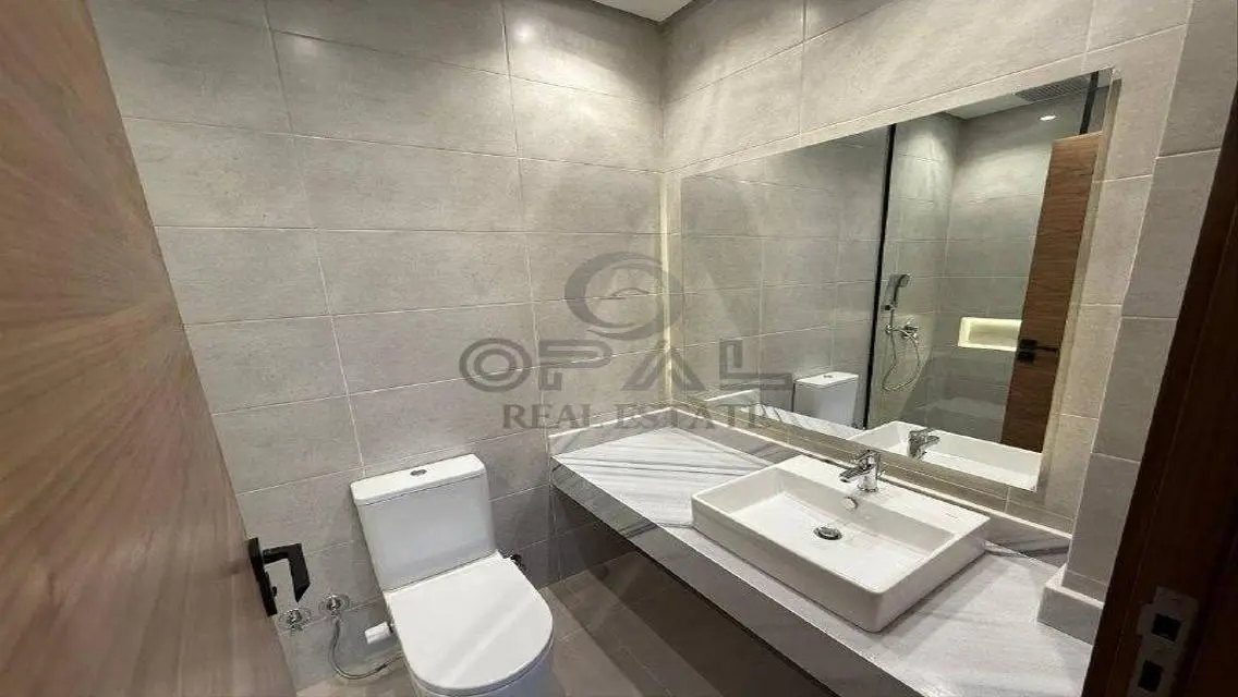 Townhouse (first residence) 4 rooms + nanny (kitch