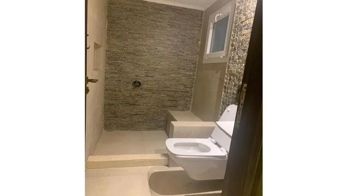 Luxurious Apartment with Private Garden and 186 sqm Space