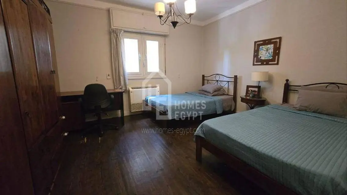 Cozy Apartment with Balcony Close to Marriott