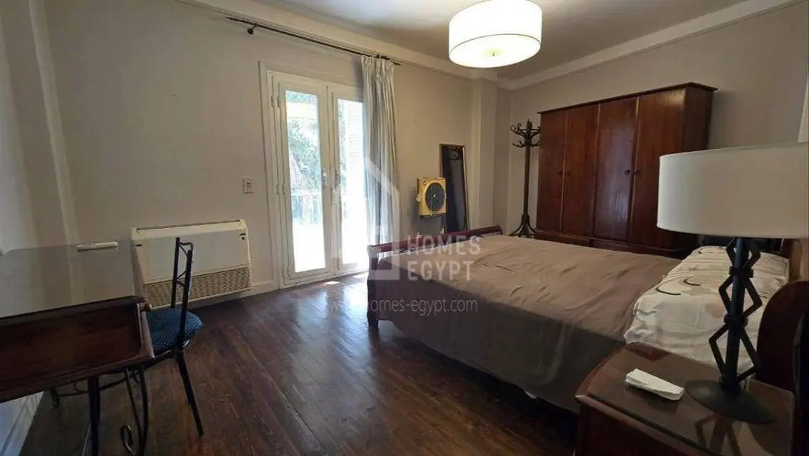 Cozy Apartment with Balcony Close to Marriott