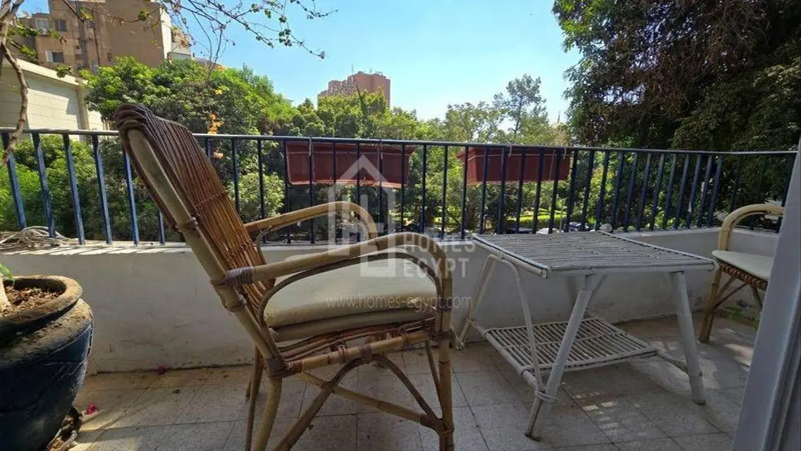 Cozy Apartment with Balcony Close to Marriott