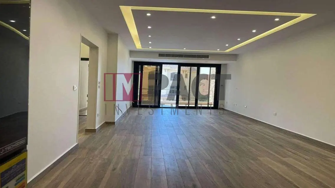 Luxury Villa with Private Pool and Garden in the Heart of the City