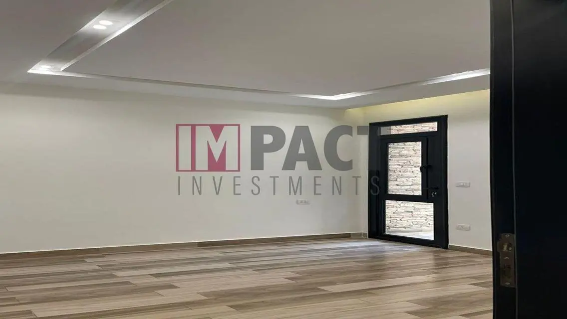 Luxury Villa with Private Pool and Garden in the Heart of the City