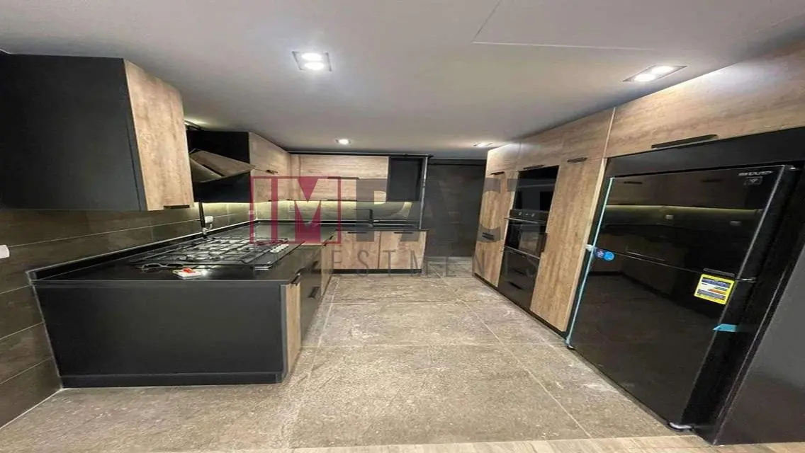 Luxury Villa with Private Pool and Garden in the Heart of the City