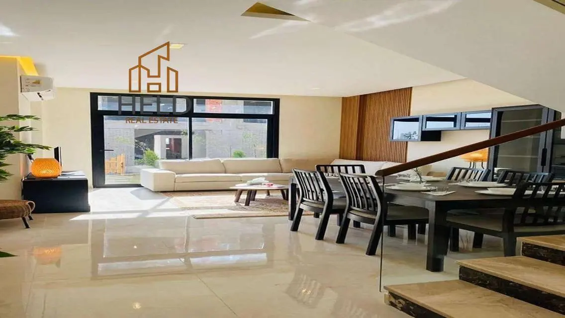 Luxurious Villa with Integrated Amenities