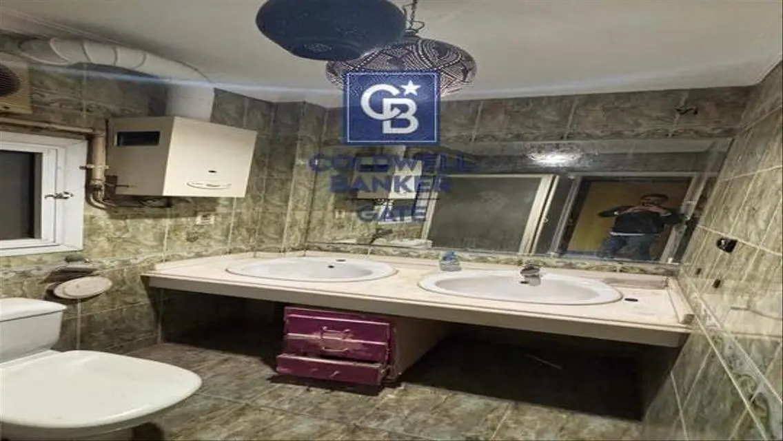Luxury Apartment with Maid Room and Covered Parking