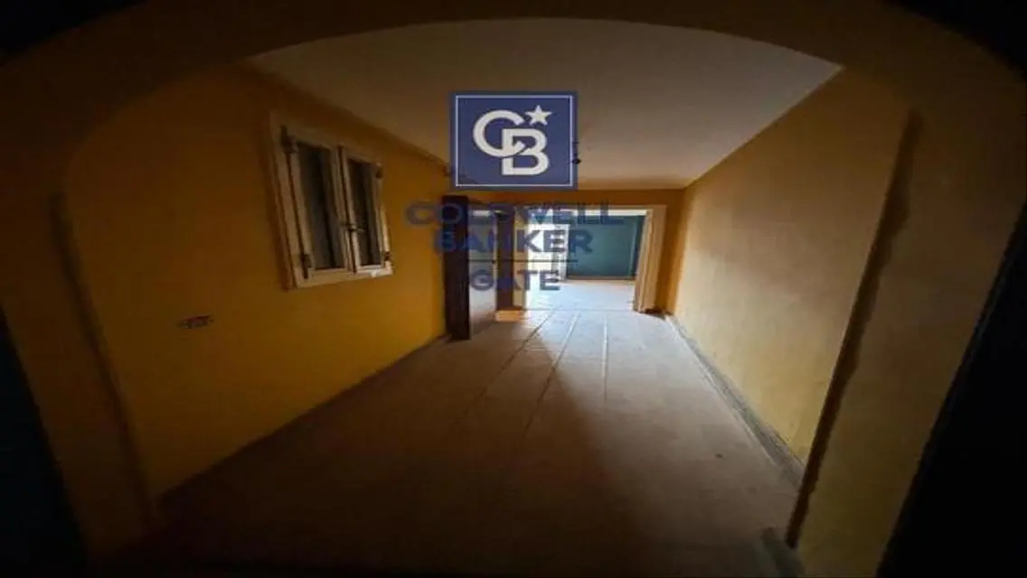 Luxury Apartment with Maid Room and Covered Parking