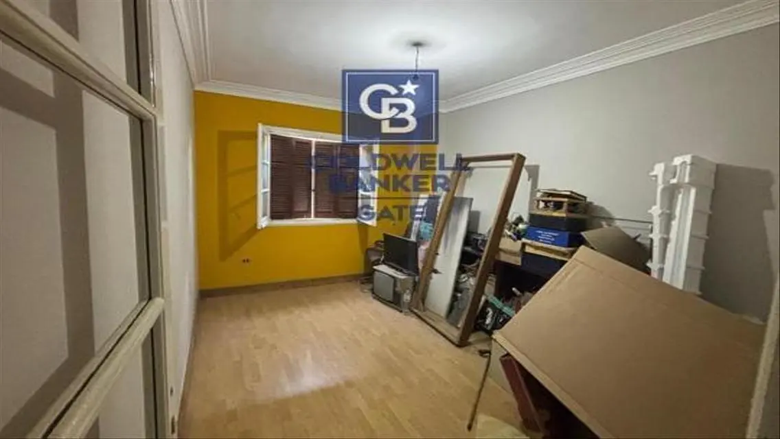 Luxury Apartment with Maid Room and Covered Parking