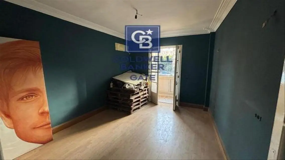 Luxury Apartment with Maid Room and Covered Parking