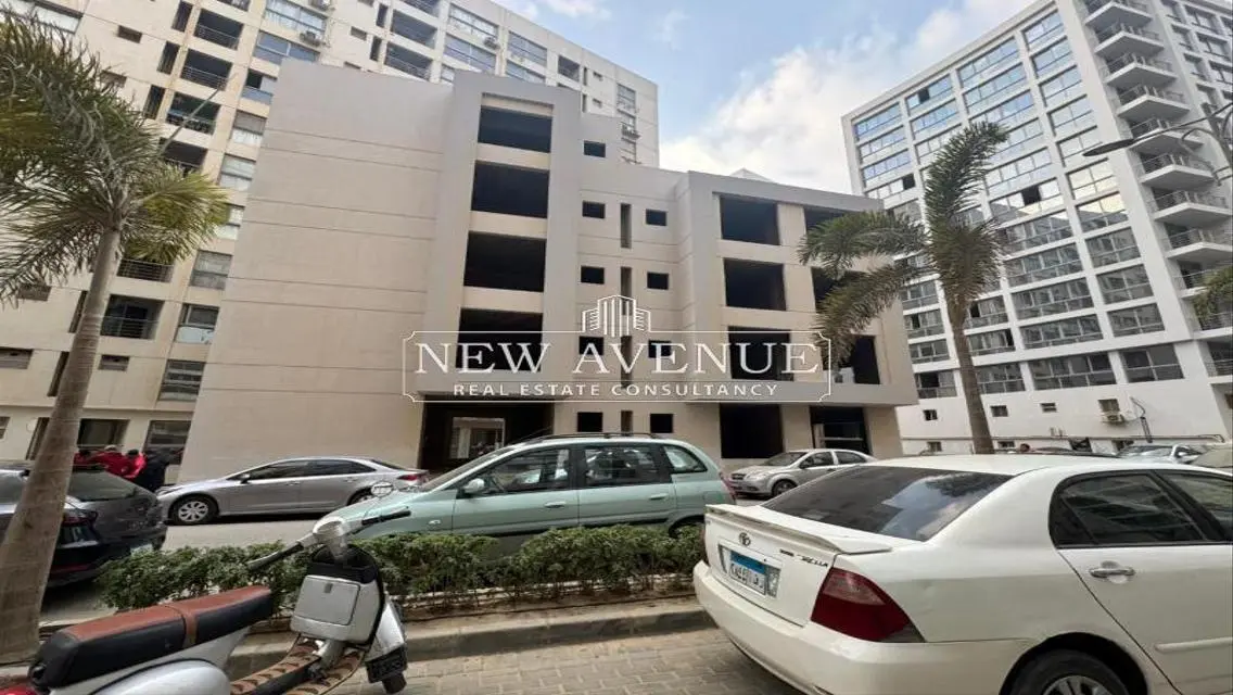 Unique Investment Opportunity - Fully Serviced Property with Spacious Area