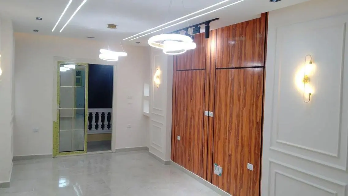 Stunning 150 sqm Apartment with Beautiful Balcony