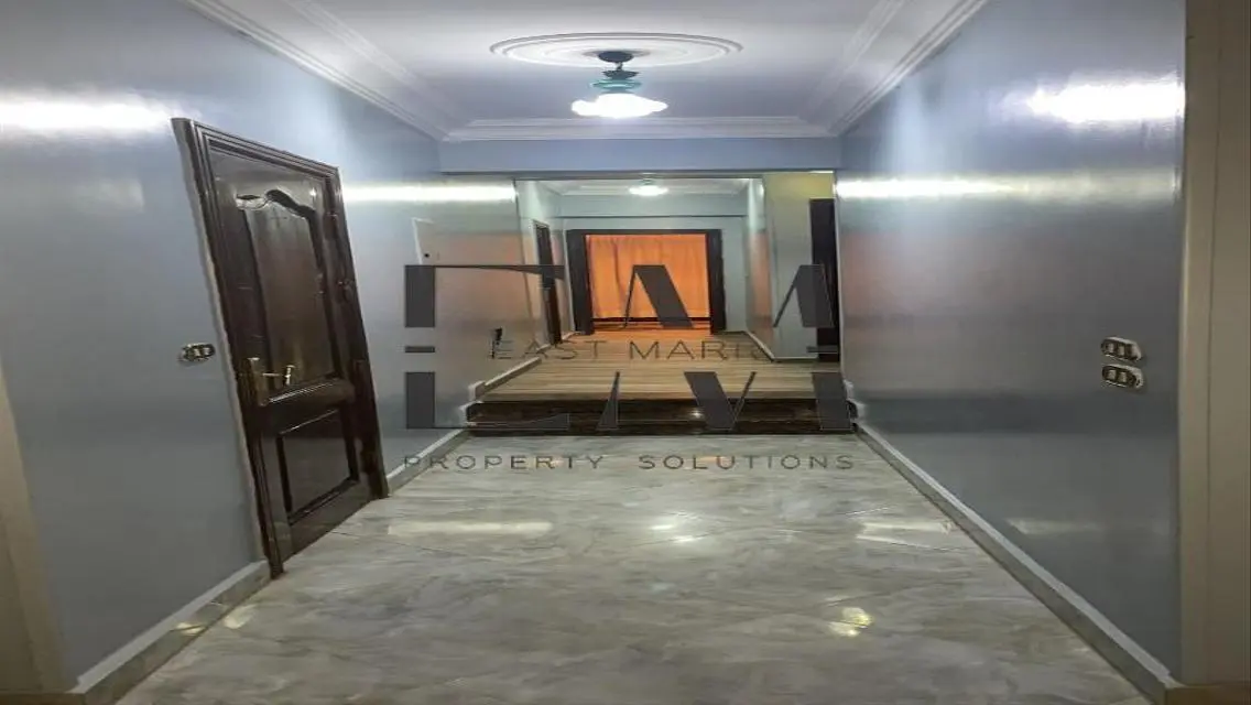 apartment Furnished in a high-end villa-NEW CAIRO-