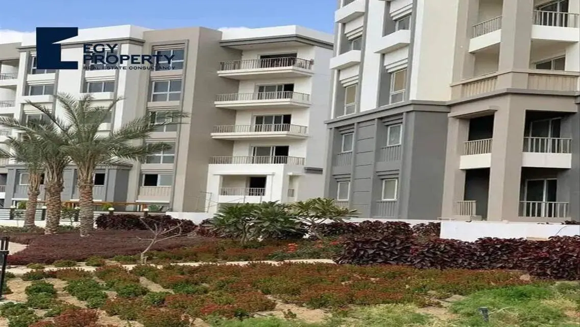 شقة جاهزة للمعاينة فى هايد بارك باقل قسط ع 12 سنة.
