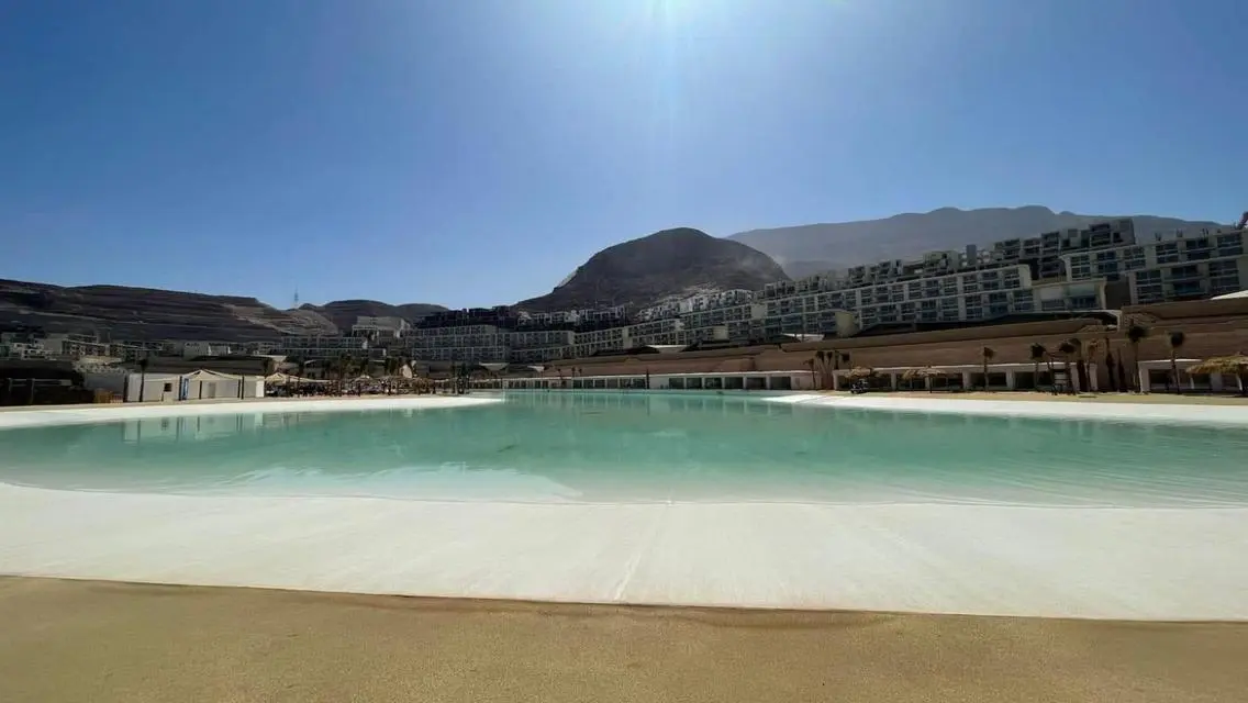 Luxury Apartment for Sale with Lake View