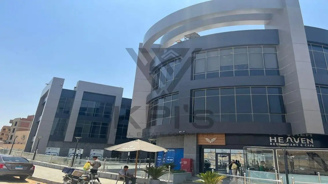 Shop with in and outdoor area 48m | lowest price