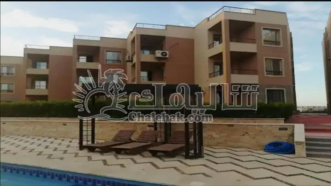 Luxury Apartment with Private Garden and Lake View