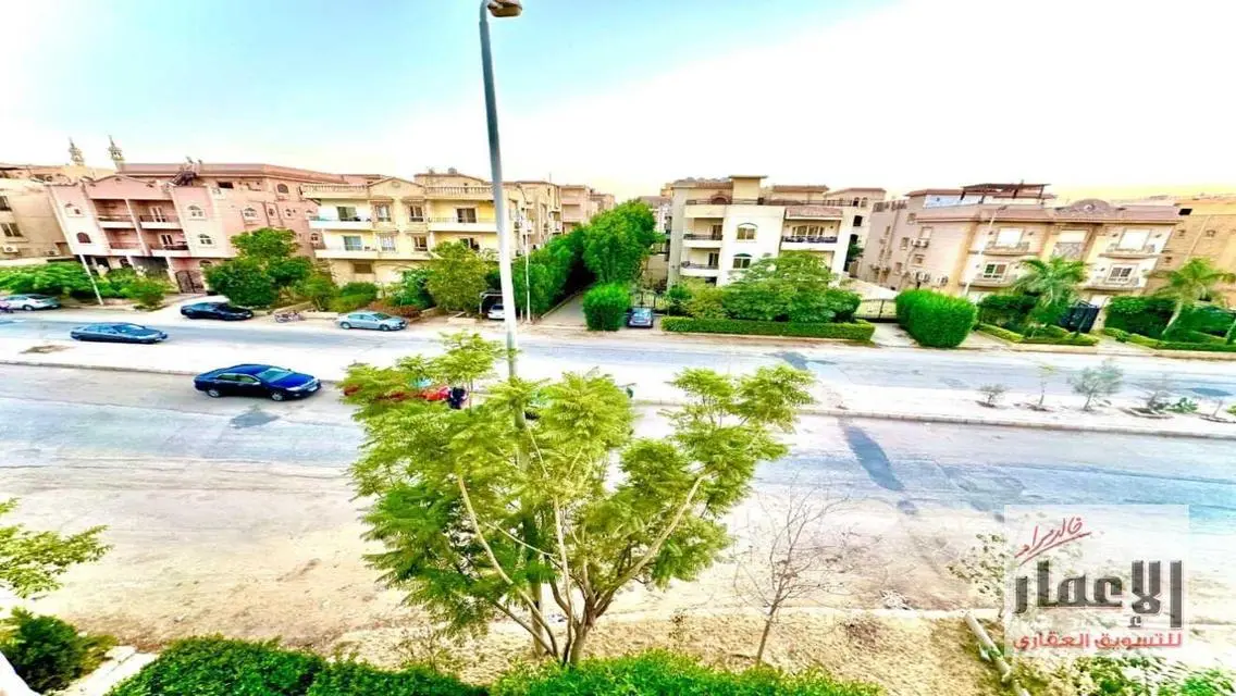 شقة للبيع  فى الحى السابع  الشيخ  زايد