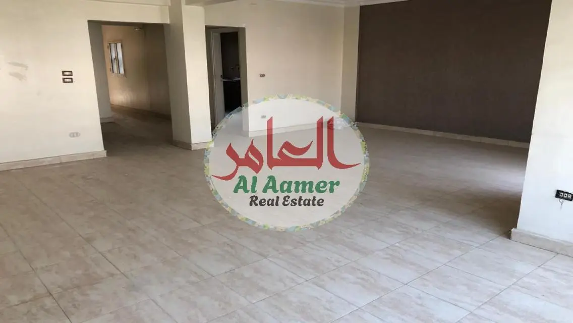 فيلا فاخرة للبيع - 150 متر مربع
