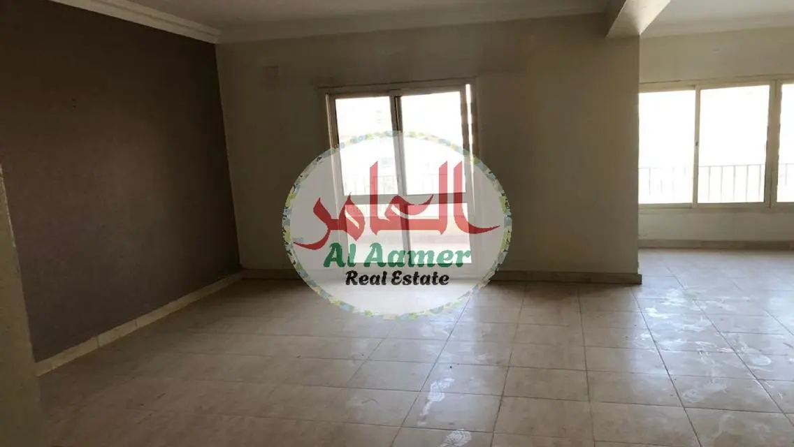 فيلا فاخرة للبيع - 150 متر مربع