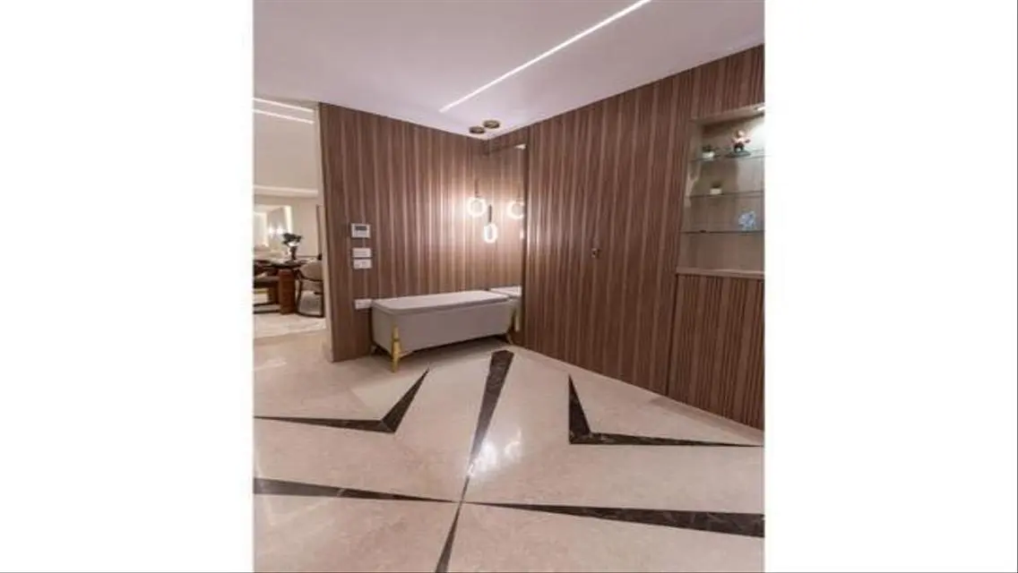 فيلا فاخرة للإيجار بتصميم عصري في موقع متميز