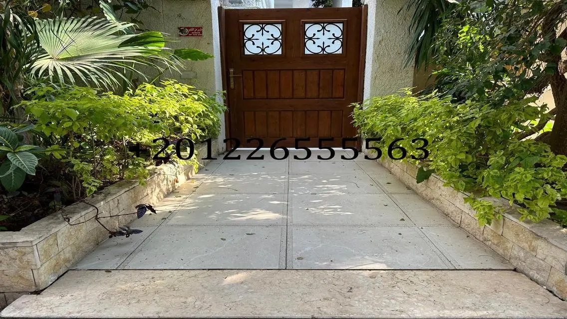 Luxury Apartment Overlooking Lakes and Main Landmark in Prime Location