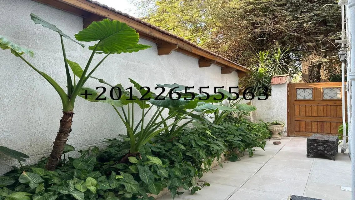 Luxury Apartment Overlooking Lakes and Main Landmark in Prime Location
