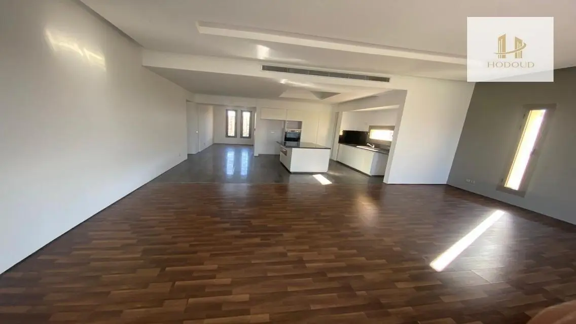 Stylish Apartment for Sale with 4000 Sq Ft Space