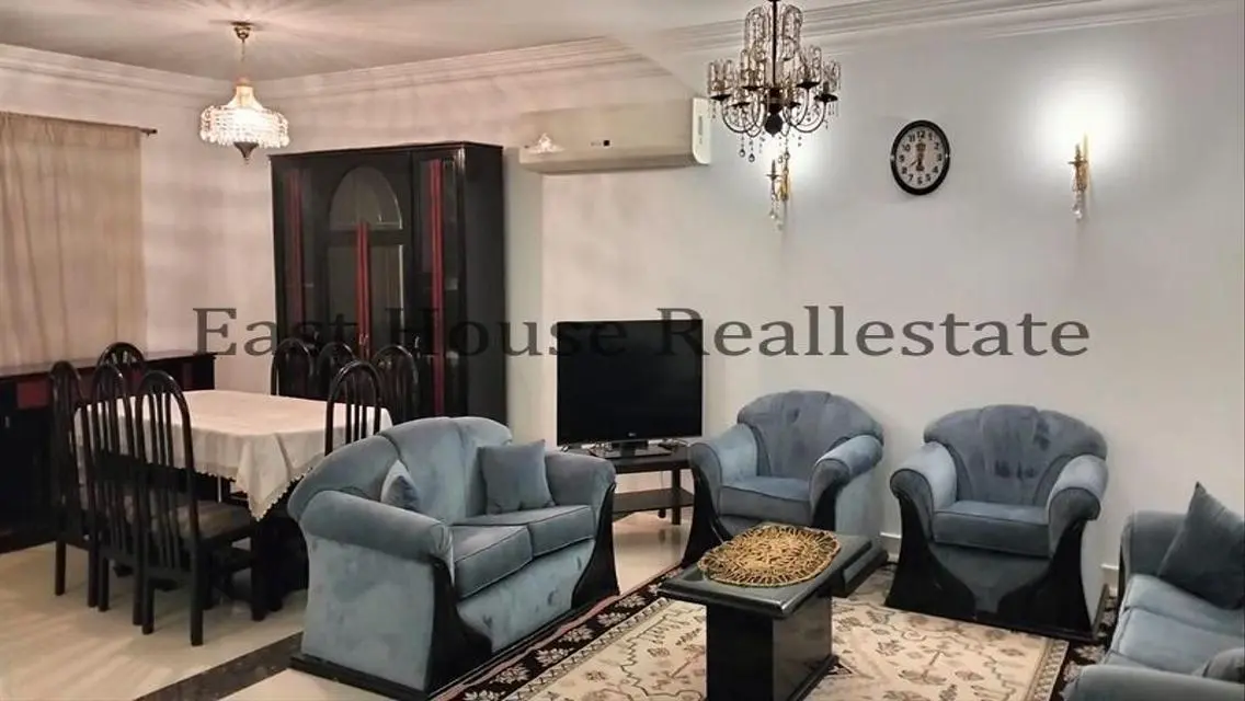شقة فاخرة للايجار بمساحة كبيرة