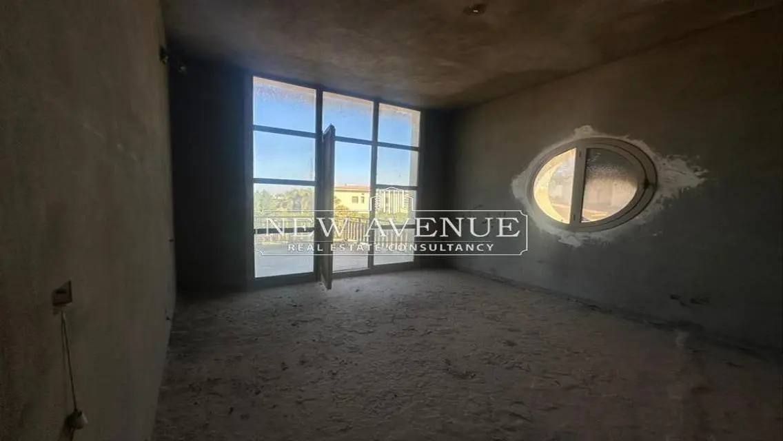 Luxury Apartment with 500 sqm and Private Garden in Prime Area