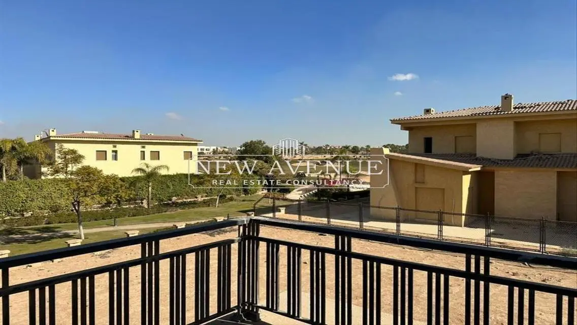 Luxury Apartment with 500 sqm and Private Garden in Prime Area