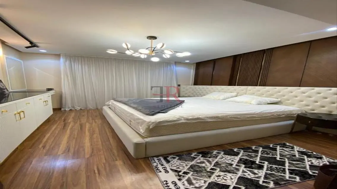 Modern Furnished Apartment With Pool View At Azad