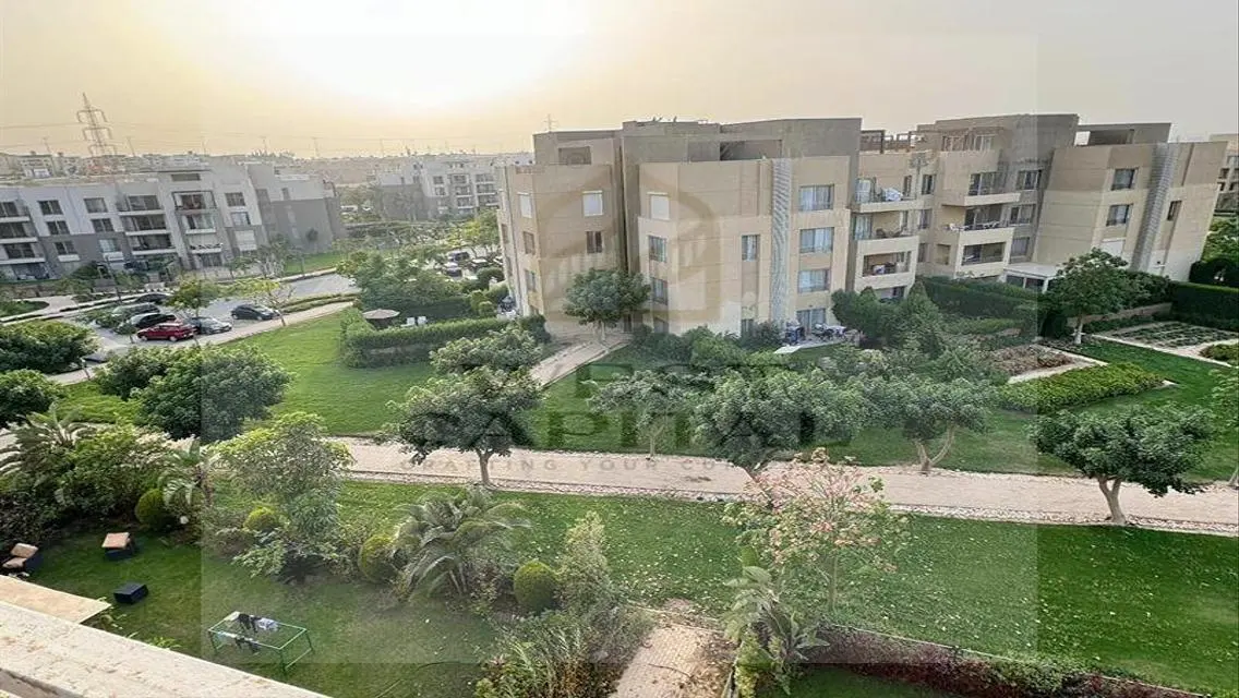 شقة متشطبة للبيع نيو جيزة فيو لاند سكيب ويستريدج