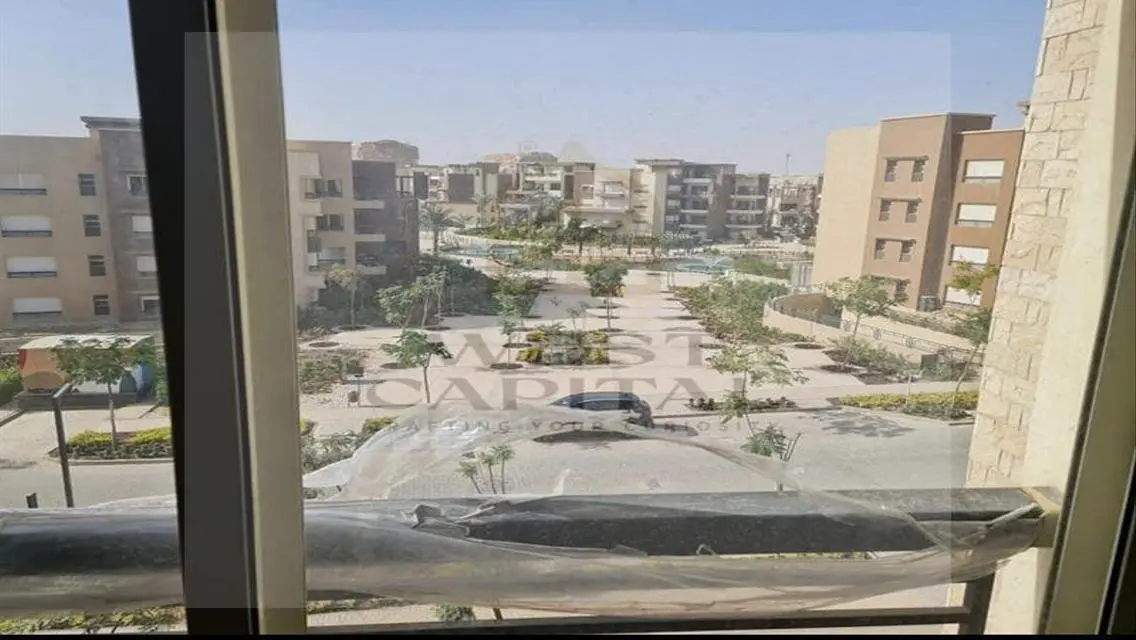 شقة متشطبة للبيع نيو جيزة فيو لاند سكيب ويستريدج