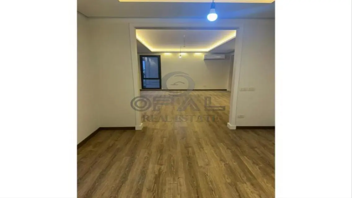بنتهاوس (اول سكن) 4 غرف+ناني+روف (مطبخ+تكيفات)