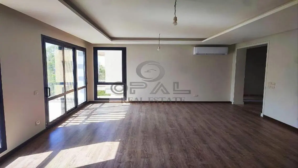 بنتهاوس (اول سكن) 4 غرف+ناني+روف (مطبخ+تكيفات)