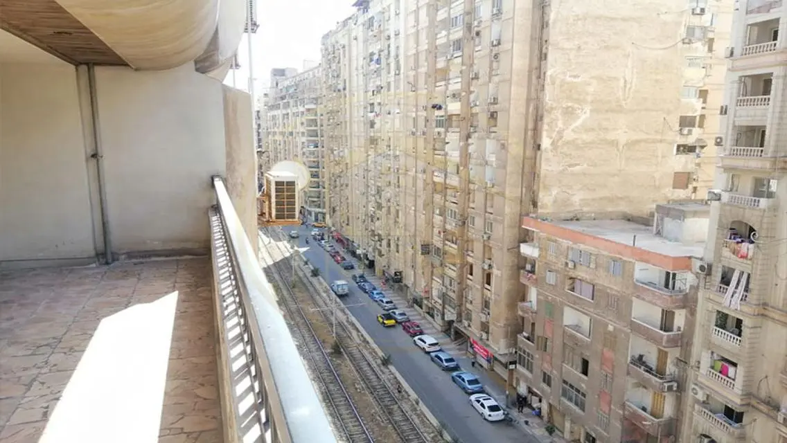 شقة مفروشة للإيجار في لورانت