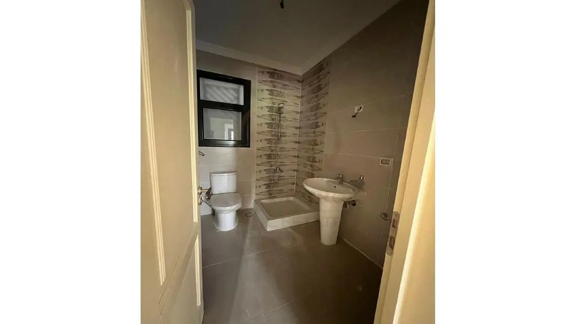 Resale, Finished, ready to move in Celia installme