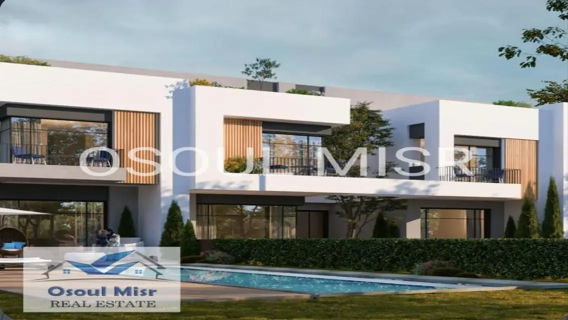 Luxury Villas in Lugar Gates